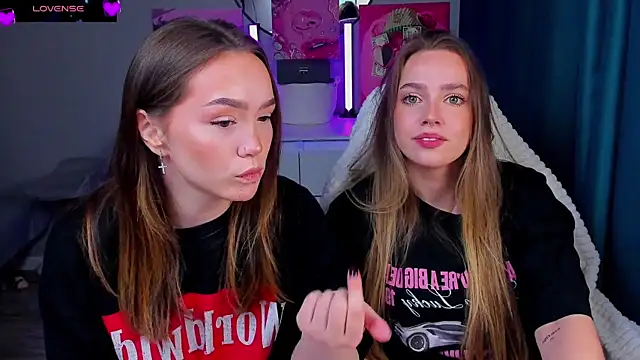 Evia r0se online show from April 2026 06:50:01 AM