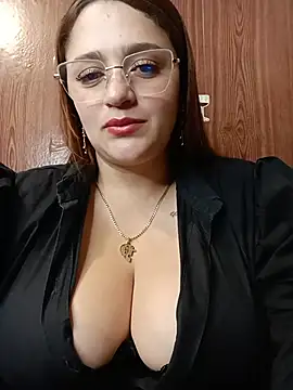 hanna-a online show from June 2026 07:40:01 PM
