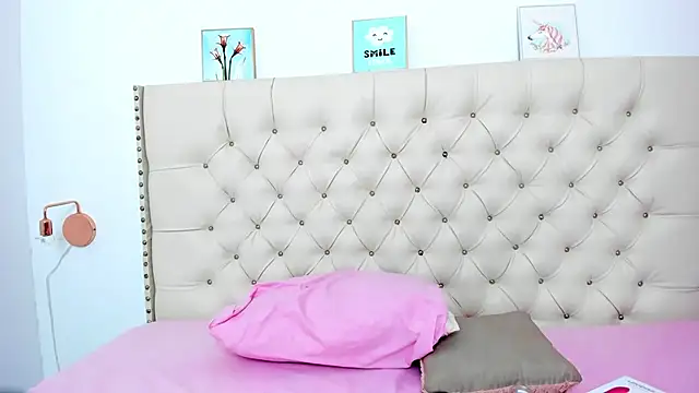 Kim Eli online show from January 2025 07:42:01 PM