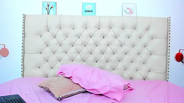 Kim Eli online show from January 2025 06:37:02 PM