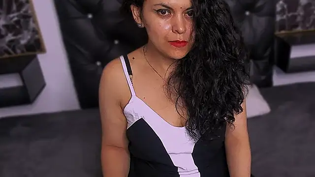 scarlett w0lf online show from March 2025 06:04:02 PM