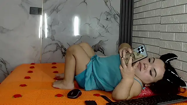 Snapshot of Michelle_Brooks chatting on March 2025 12:04:02 PM Michelle Brooks online show from March 2025 12:04:02 PM