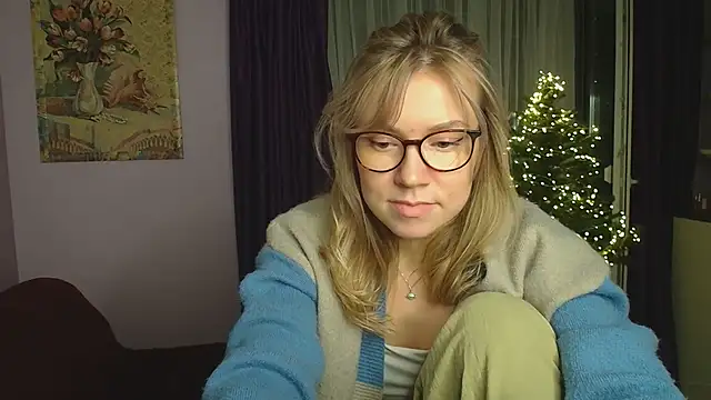 Snapshot of TaylorBre chatting on December 2024 08:50:01 PM TaylorBre online show from December 2024 08:50:01 PM