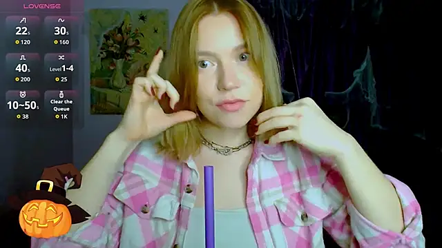 Snapshot of TaylorBre chatting on November 2025 05:39:01 AM TaylorBre online show from November 2025 05:39:01 AM