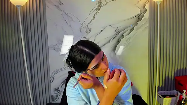 venusowen  online show from April 2026 01:09:02 PM