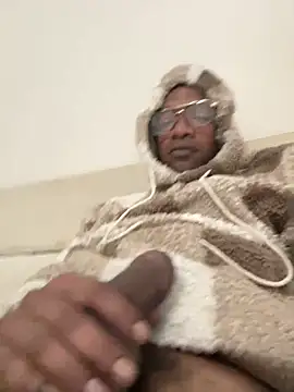 fernandmalach471 online show from December 2024 04:40:01 AM