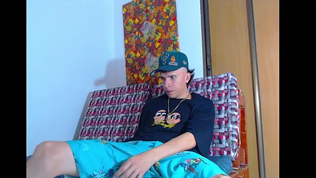 Keeny16 online show from December 2024 04:15:01 PM