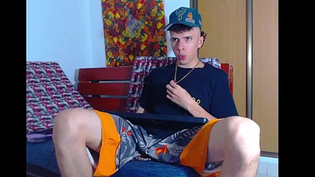 Keeny16 online show from December 2024 09:53:02 PM