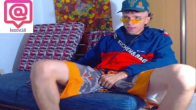 Keeny16 online show from December 2024 02:49:02 PM