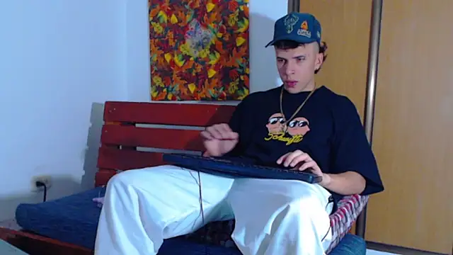 Keeny16 online show from December 2024 08:10:02 PM