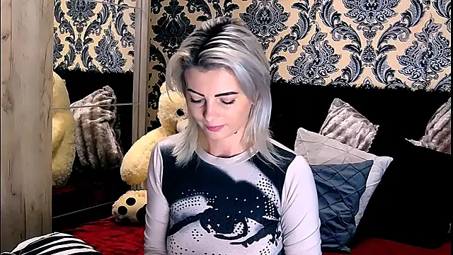 Snapshot of Aly_girl1 chatting on December 2024 09:32:02 AM Aly girl1 online show from December 2024 09:32:02 AM