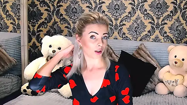 Snapshot of Aly_girl1 chatting on February 2025 10:40:02 AM Aly girl1 online show from February 2025 10:40:02 AM