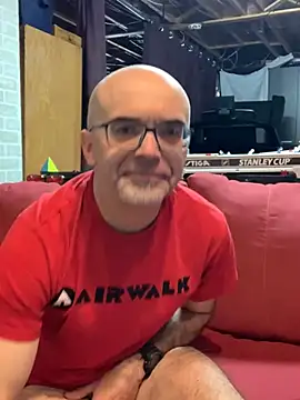 Snapshot of MaxVain chatting on February 2025 05:24:01 PM MaxVain online show from February 2025 05:24:01 PM