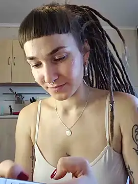 Snapshot of FoxRineHelen chatting on February 2025 10:28:01 AM FoxRineHelen online show from February 2025 10:28:01 AM