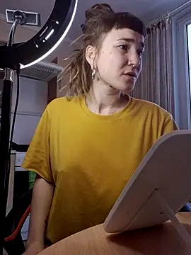 Snapshot of FoxRineHelen chatting on February 2025 10:51:02 AM FoxRineHelen online show from February 2025 10:51:02 AM