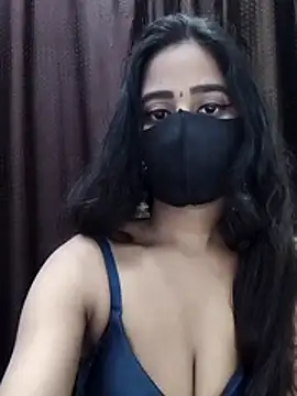 Lalisa sexy online show from November 2025 05:23:02 PM