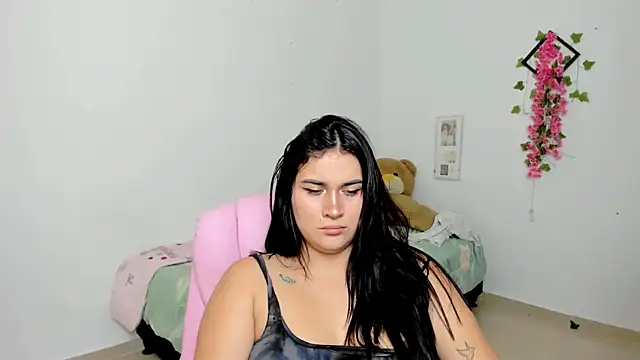 Emic  online show from March 2025 02:19:01 PM