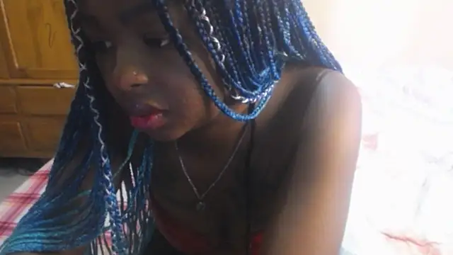 Snapshot of _Zooee chatting on February 2025 01:55:01 PM Zooee online show from February 2025 01:55:01 PM