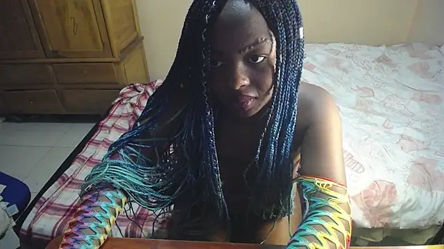 Snapshot of _Zooee chatting on March 2025 05:24:02 PM Zooee online show from March 2025 05:24:02 PM