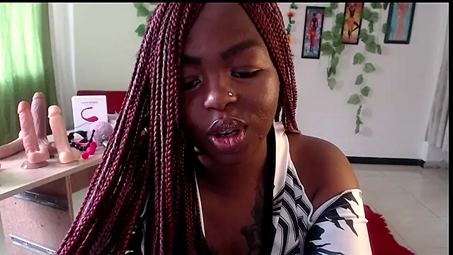 Snapshot of _Zooee chatting on November 2025 05:13:02 PM Zooee online show from November 2025 05:13:02 PM