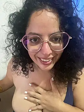 Snapshot of babyluna939 chatting on March 2025 10:52:02 PM babyluna939 online show from March 2025 10:52:02 PM