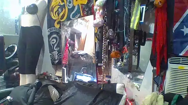 slinginbigD online show from November 2025 04:04:01 AM