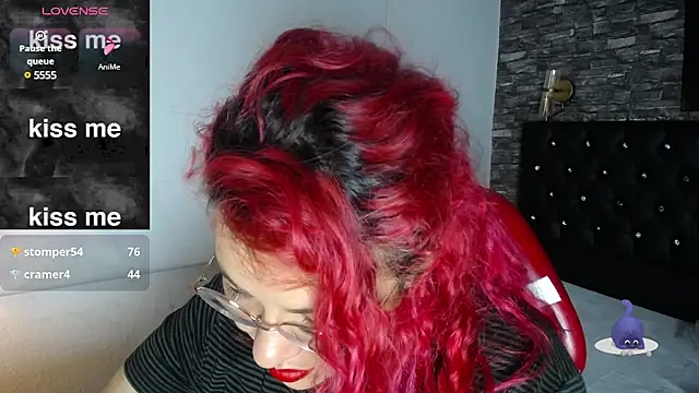 Bruja  Scarlata online show from March 2025 05:02:02 PM