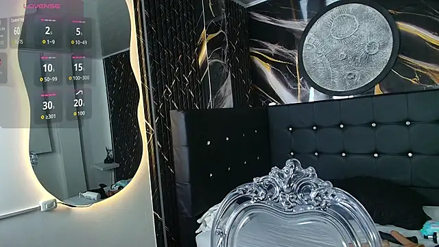 Bruja  Scarlata online show from September 2025 10:18:02 AM