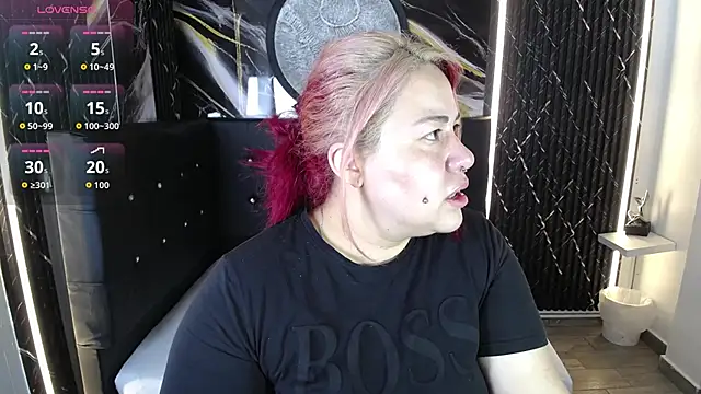 Bruja  Scarlata online show from October 2025 10:13:01 AM