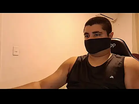 Snapshot of LeoPutaria chatting on October 2025 01:43:02 PM LeoPutaria online show from October 2025 01:43:02 PM