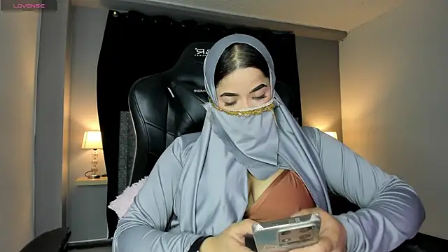 janna isa online show from April 2026 10:40:02 PM