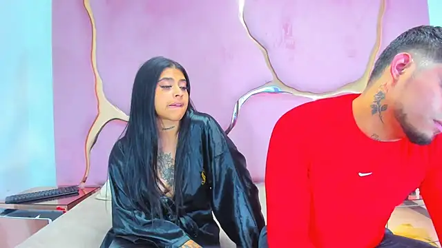 Snapshot of MelissaAndZeuss chatting on January 2025 08:31:01 AM MelissaAndZeuss online show from January 2025 08:31:01 AM