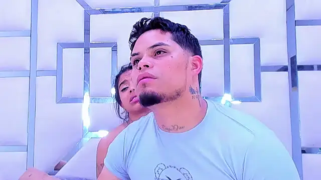 Snapshot of MelissaAndZeuss chatting on January 2025 09:23:01 AM MelissaAndZeuss online show from January 2025 09:23:01 AM