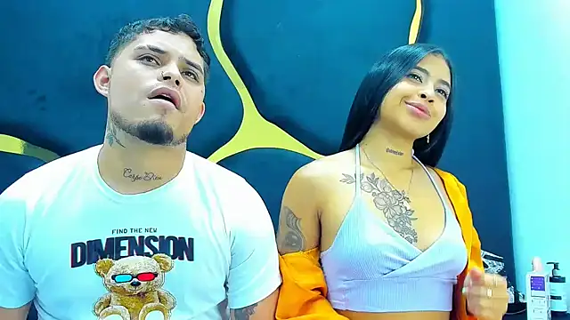 Snapshot of MelissaAndZeuss chatting on February 2025 08:01:01 AM MelissaAndZeuss online show from February 2025 08:01:01 AM