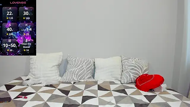 Snapshot of Linda_Insatiable chatting on July 2026 01:23:02 AM Linda Insatiable online show from July 2026 01:23:02 AM