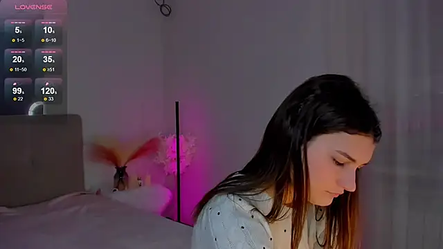 Laura Leee online show from January 2025 09:27:01 AM