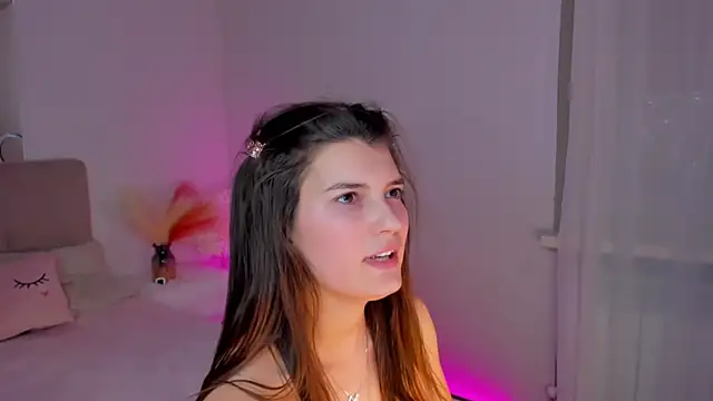 Laura Leee online show from February 2025 06:02:01 AM