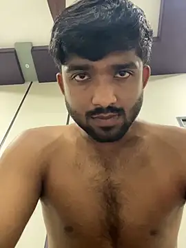 Jhonnn98 online show from June 2026 05:51:01 PM