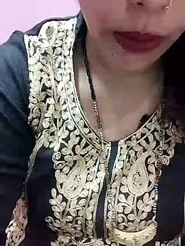 Snapshot of Urmila_bhabhii chatting on February 2025 04:08:01 PM Urmila bhabhii online show from February 2025 04:08:01 PM