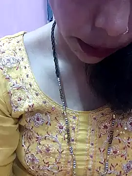 Snapshot of Urmila_bhabhii chatting on February 2025 02:48:01 PM Urmila bhabhii online show from February 2025 02:48:01 PM