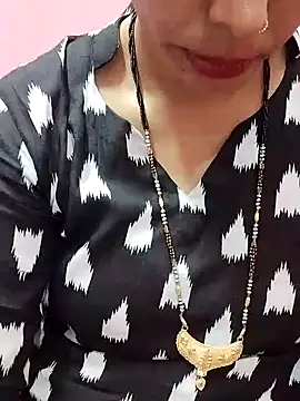 Snapshot of Urmila_bhabhii chatting on February 2025 08:20:02 AM Urmila bhabhii online show from February 2025 08:20:02 AM