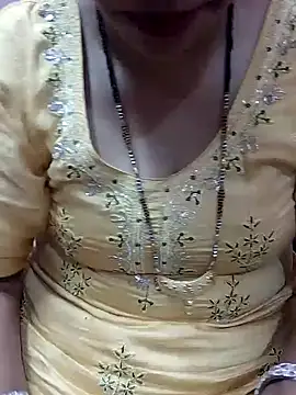 Snapshot of Urmila_bhabhii chatting on February 2025 04:14:02 PM Urmila bhabhii online show from February 2025 04:14:02 PM