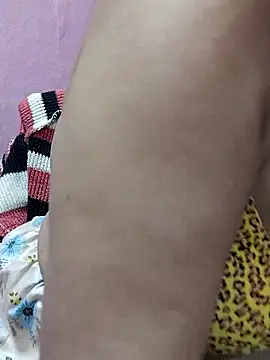 Snapshot of Urmila_bhabhii chatting on February 2025 02:11:02 PM Urmila bhabhii online show from February 2025 02:11:02 PM