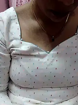 Snapshot of Urmila_bhabhii chatting on March 2025 06:24:02 AM Urmila bhabhii online show from March 2025 06:24:02 AM