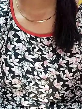 Snapshot of Urmila_bhabhii chatting on March 2025 02:59:01 AM Urmila bhabhii online show from March 2025 02:59:01 AM