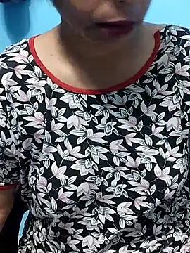 Snapshot of Urmila_bhabhii chatting on September 2025 03:18:02 AM Urmila bhabhii online show from September 2025 03:18:02 AM