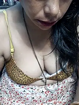 Snapshot of Urmila_bhabhii chatting on October 2025 05:17:02 AM Urmila bhabhii online show from October 2025 05:17:02 AM