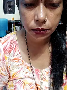 Snapshot of Urmila_bhabhii chatting on October 2025 05:30:01 AM Urmila bhabhii online show from October 2025 05:30:01 AM