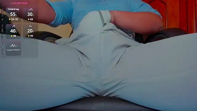 MrLonely02 online show from February 2025 01:08:02 PM