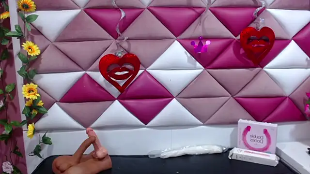 Snapshot of NahomiConnor_ chatting on March 2025 04:40:02 PM NahomiConnor online show from March 2025 04:40:02 PM